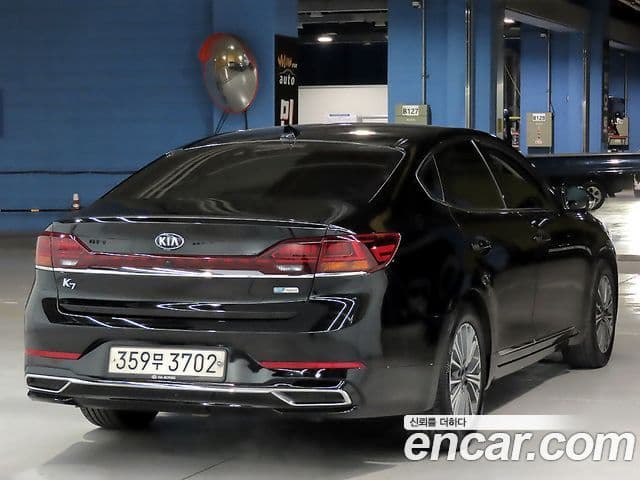 Kia K7 Premier гибрид Signature, 2020 2