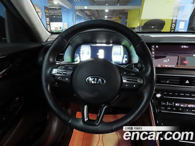 Kia K7 Premier гибрид Signature, 2020 14
