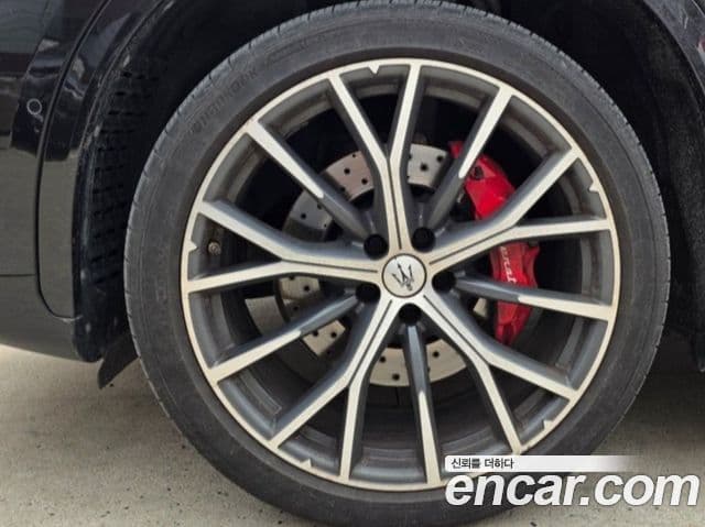 Maserati Grecale 3.0 AWD Trofeo, 2023 все фото