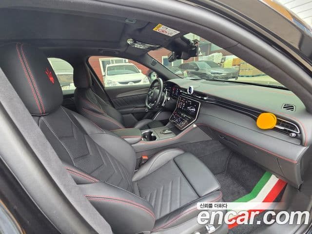 Maserati Grecale 3.0 AWD Trofeo, 2023 10