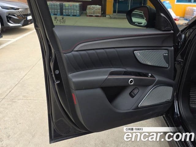 Maserati Grecale 3.0 AWD Trofeo, 2023 14