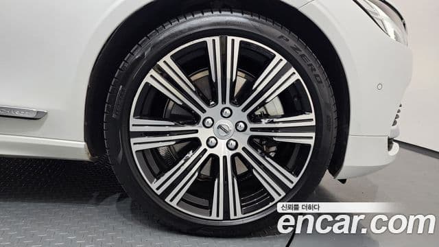 Volvo S90 T8 AWD Ultimate Bright, 2023 все фото