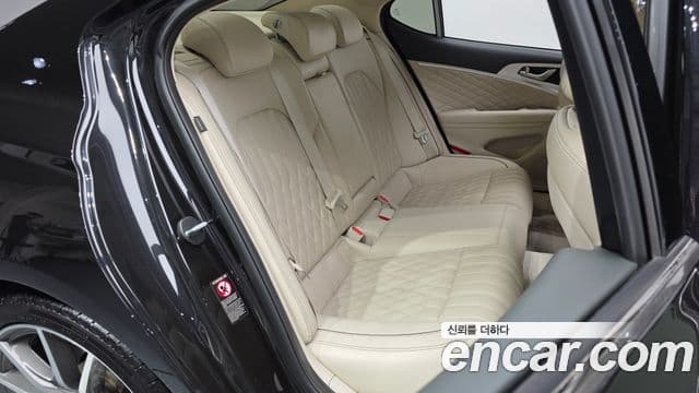 Genesis G70 Sport пакет, 2019 12