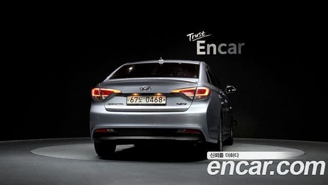 Hyundai LF Sonata гибрид Premium, 2017 4