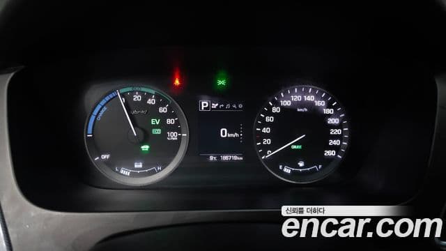 Hyundai LF Sonata гибрид Premium, 2017 8