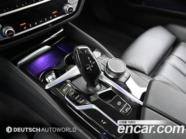 BMW 5시리즈 (G30) Luxury, 2022 9