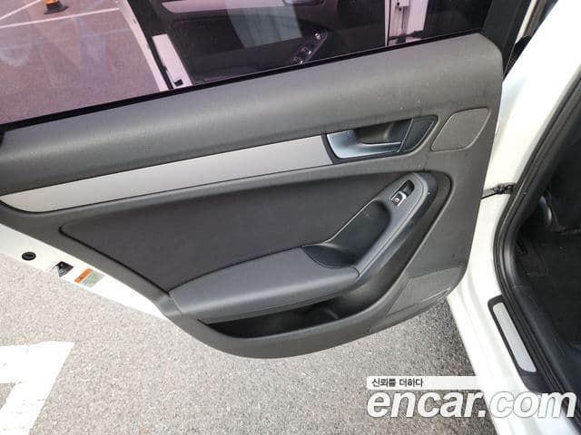 Audi New A4 B8, 2013 13