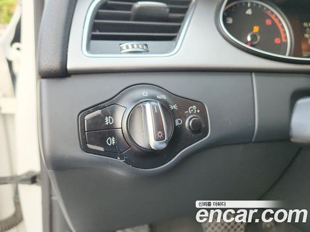 Audi New A4 B8, 2013 17