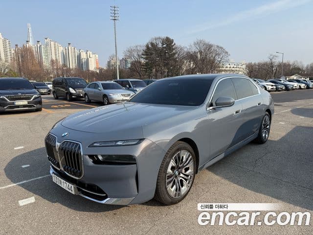 BMW 7시리즈 (G70) 740i sDrive Design Pure Excellence