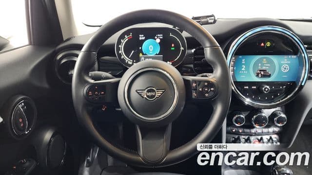 Mini Cooper 3세대, 2022 13