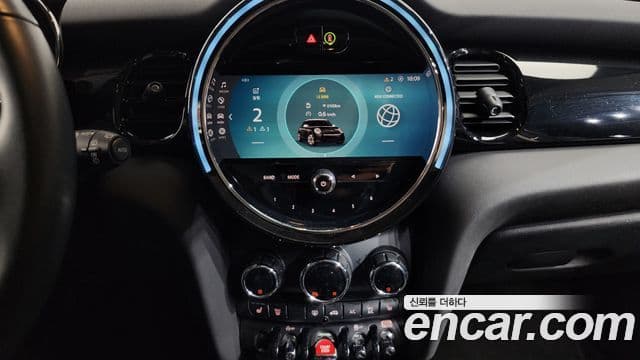 Mini Cooper 3세대, 2022 16