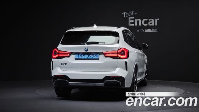 BMW iX3 M Sport, 2024 4