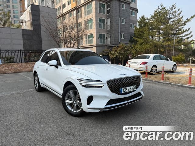 Genesis GV70, 2021 1