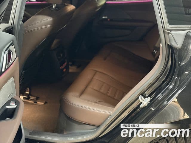 BMW i4 eDrive40 M Sport Pro, 2023 8