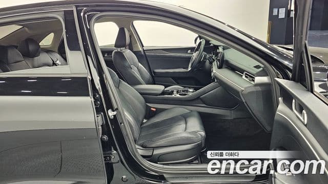 Kia K5 3세대 Trendy, 2023 10