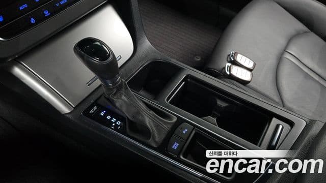 Hyundai LF Sonata 1.6 турбо Smart, 2016 9