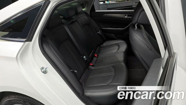 Hyundai LF Sonata 1.6 турбо Smart, 2016 12