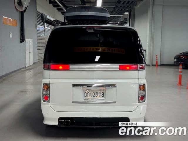 Nissan 엘그란드 E51, 2004 4