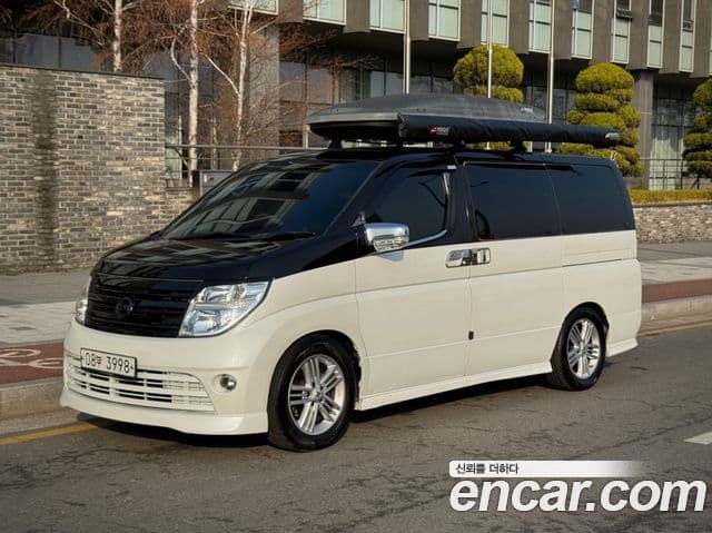 Nissan 엘그란드 E51, 2004 18