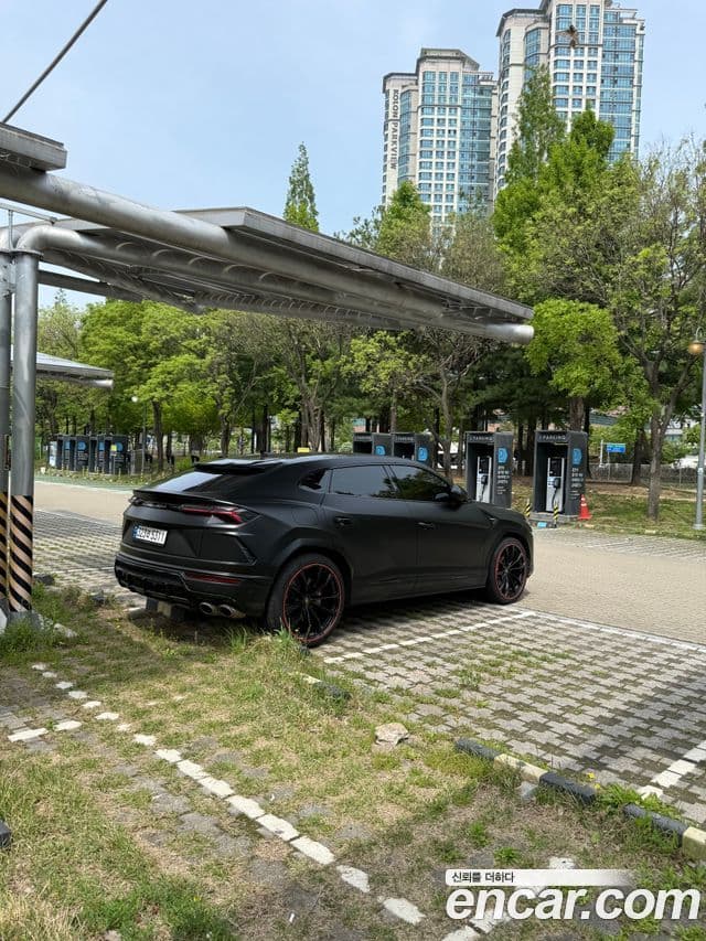 Lamborghini Urus 4.0 V8, 2022 2