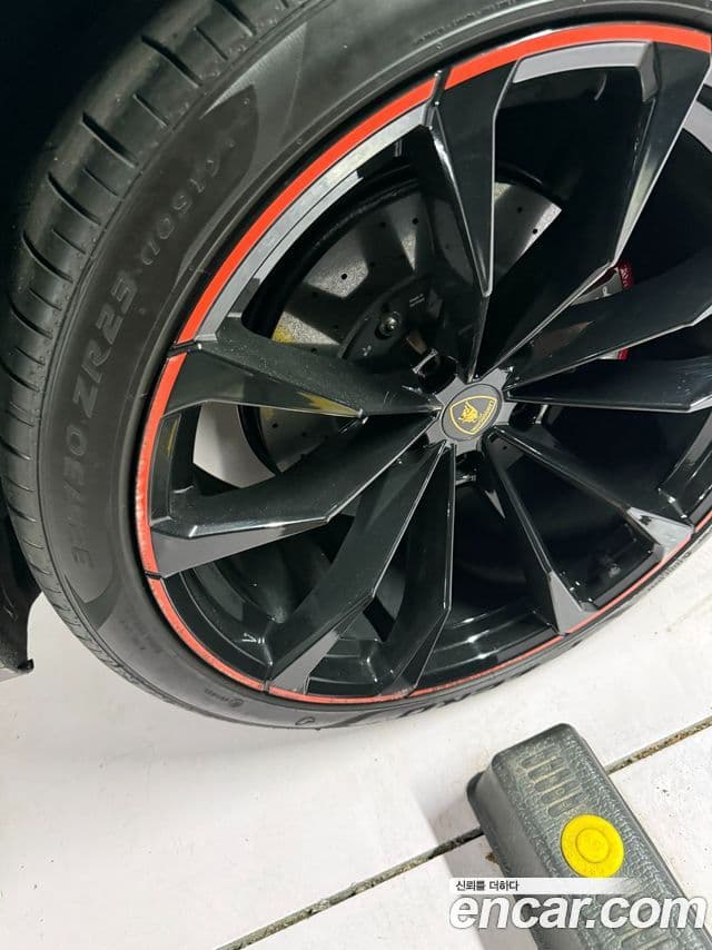 Lamborghini Urus 4.0 V8, 2022 6