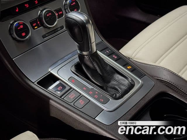 Volkswagen New CC 2.0 TDI BlueMotion, 2014 9