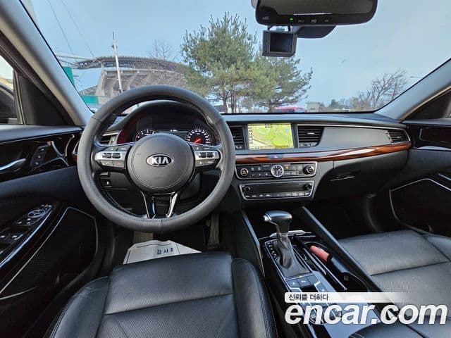 Kia All New K7 3.3 GDI Limited Plus, 2017 10