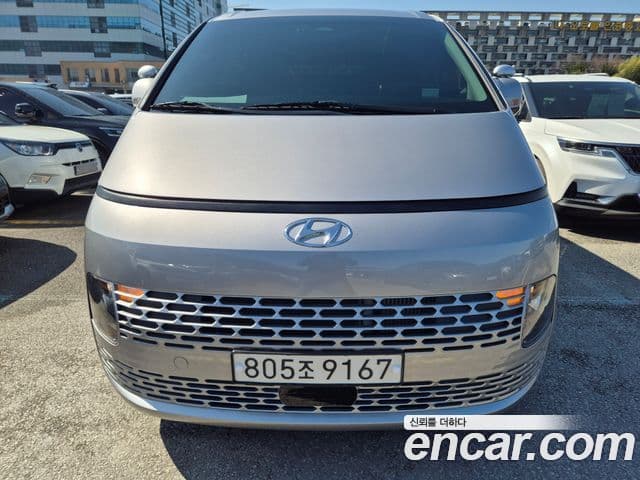 Hyundai Staria Modern, 2024 1