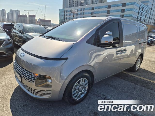 Hyundai Staria Modern, 2024 3