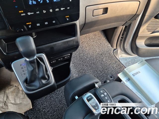 Hyundai Staria Modern, 2024 17