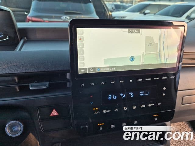 Hyundai Staria Modern, 2024 19