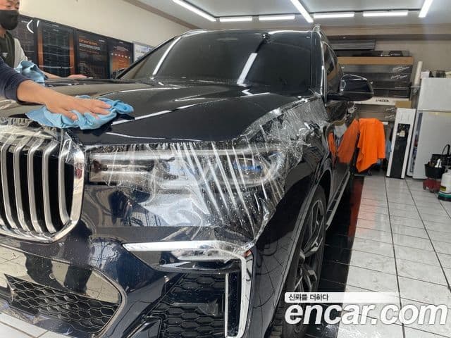 BMW X7 (G07) xDrive 40d M Sport 6인승, 2022 8