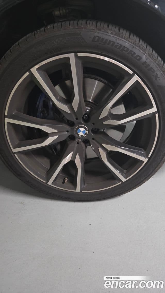 BMW X7 (G07) xDrive 40d M Sport 6인승, 2022 10