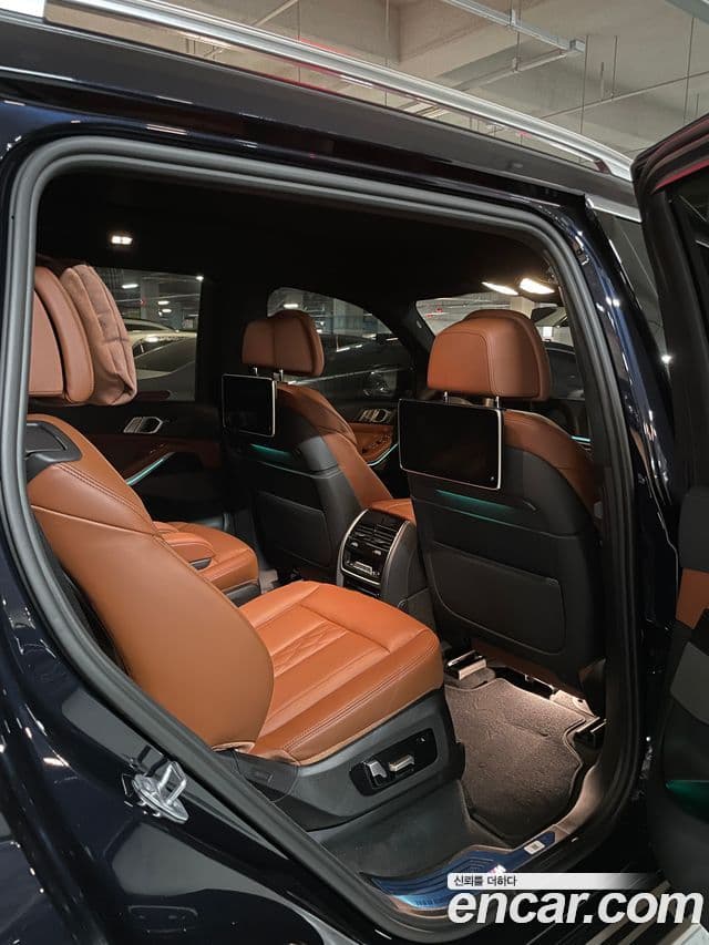 BMW X7 (G07) xDrive 40d M Sport 6인승, 2022 13