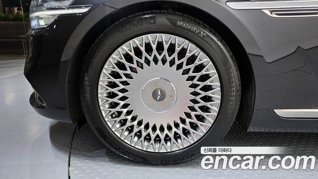 Genesis G90 Premium Luxury, 2019 все фото