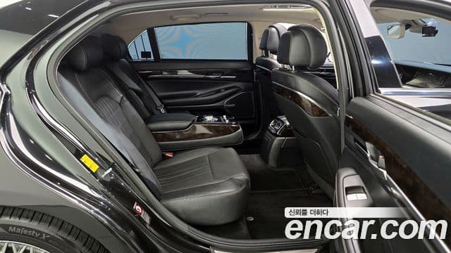 Genesis G90 Premium Luxury, 2019 12