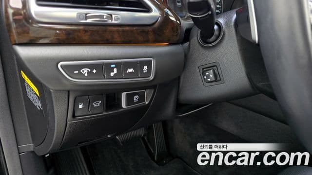 Genesis G90 Premium Luxury, 2019 13