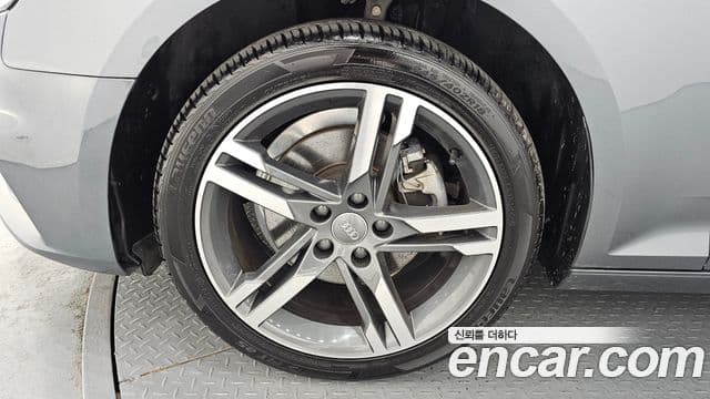 Audi A4 (B9) Premium, 2019 все фото