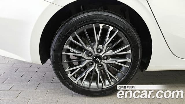 Kia The / новый New K3 2세대 Signature, 2024 все фото