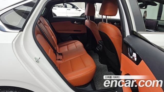 Kia The / новый New K3 2세대 Signature, 2024 12