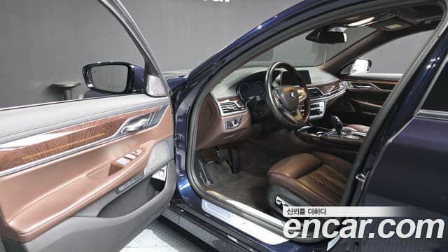 BMW 7시리즈 (G11) 750Li xDrive, 2017 10