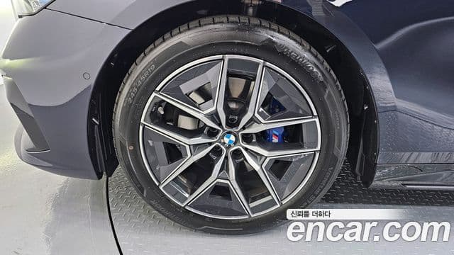 BMW 5시리즈 (G60) 520i M Sport, 2026 все фото