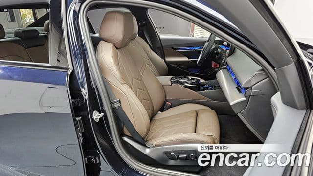 BMW 5시리즈 (G60) 520i M Sport, 2026 12