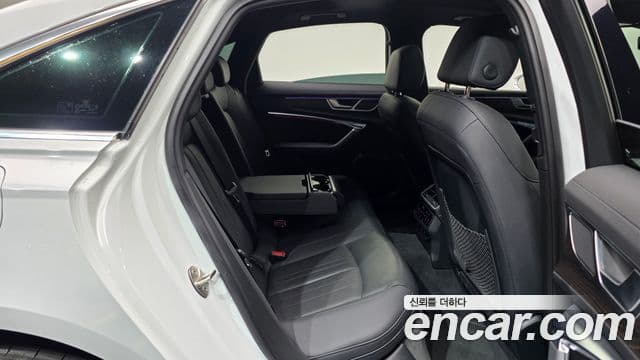 Audi A6 (C8) Premium, 2023 12