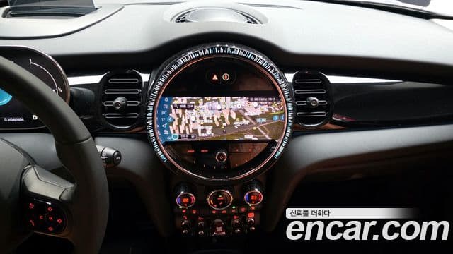 Mini Cooper 3세대, 2024 14