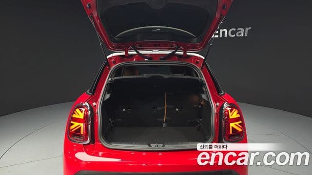 Mini Cooper 3세대, 2024 20