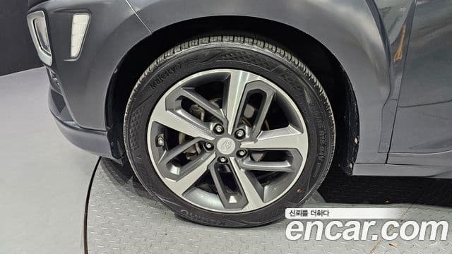 Hyundai Kona Modern Art, 2018 все фото