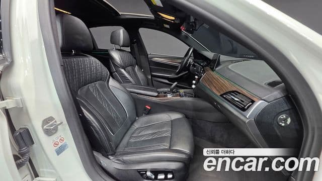 BMW 5시리즈 (G30) 530i M Sport Plus, 2018 10