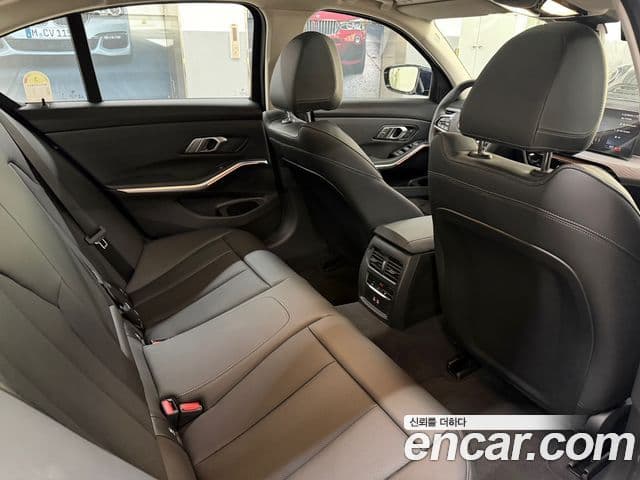 BMW 3시리즈 (G20), 2025 17