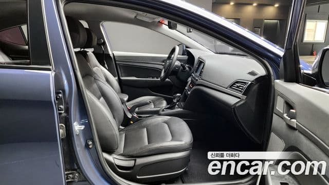 Hyundai Avante AD 1.6 GDI Value Plus, 2018 10